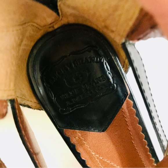 Vintage Lucky Black Peace Sign Sandals - Picture 11 of 11